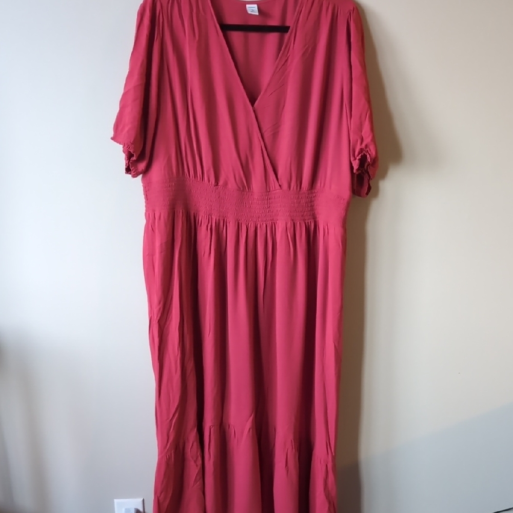 Old Navy Pink Pleated Maxi Dress